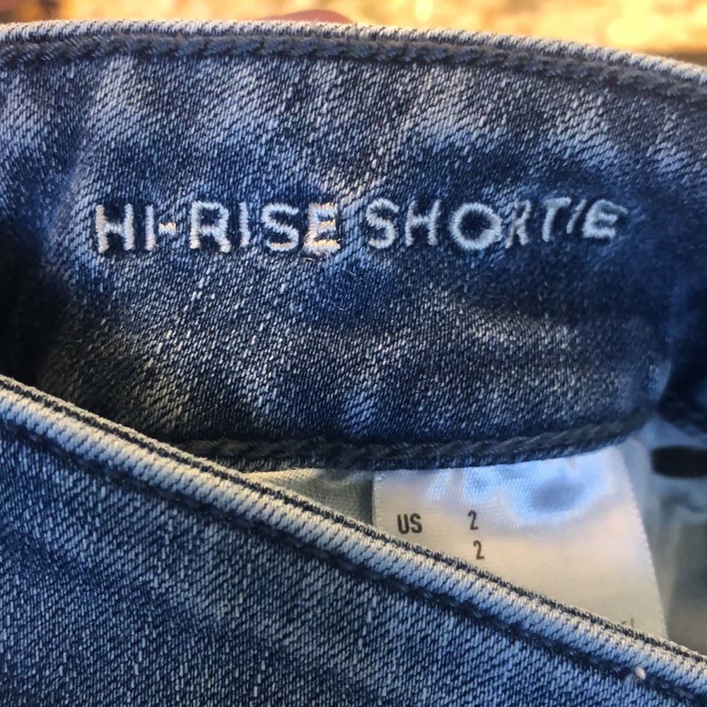 ⭐️ American Eagle High Rise Distressed Shortie Jean Denim Shorts Size 2 - Picture 12 of 14